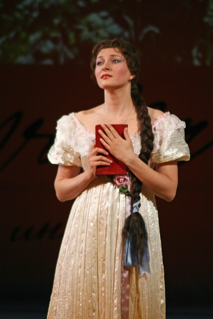 Lyudmila Shemchuk (2013-06- – 1946-sopranos-39). Operatic mezzo-sopranos