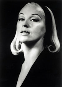 Klara Barlow (2011-11-19 – 2330-century-20). Operatic sopranos