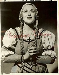 Vivian Della Chiesa (1915-10-09 – 2009-01-06). Operatic sopranos