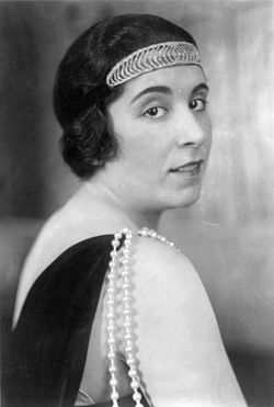 Lucrezia Bori (1887-12-24 – 1960-05-14). Operatic sopranos