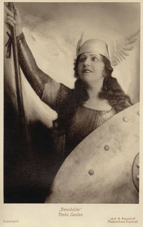 Frida Leider (1888-04-18 – 1975-06-04). Operatic sopranos