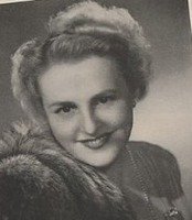 Marion Freschl (1896-01-16 – 1984-11-23). Operatic contraltos
