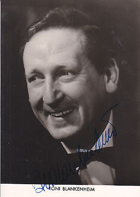 Toni Blankenheim (1921-12-12 – 2012-12-11). Operatic baritones