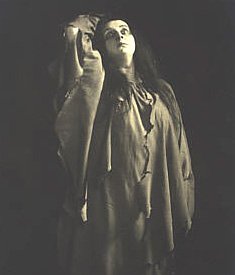 Annie Krull (1876-01-12 – 1947-06-14). Operatic sopranos