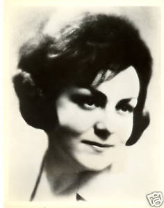 Hana Janků (1940-10-25 – 1995-04-28). Operatic sopranos