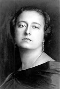 Conchita Badía (1897-11-14 – 1975-05-02). Operatic sopranos