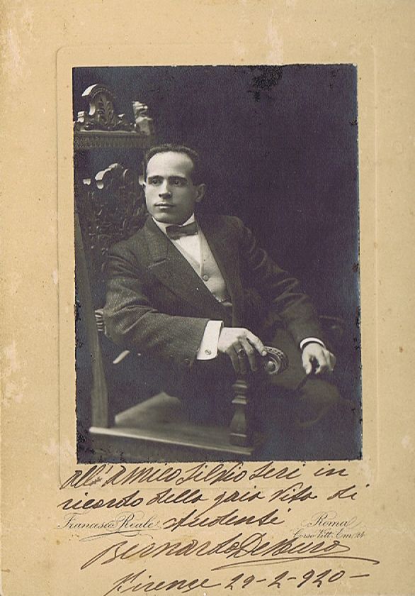 Bernardo de Muro (1881-11-03 – –). Operatic tenors