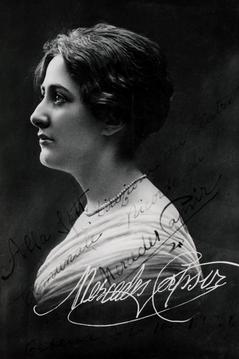 Mercedes Capsir (1895-07-20 – 1969-03-13). Operatic sopranos
