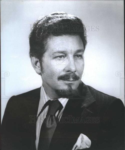 Russell Christopher (1930-03-12 – 2014-11-09). Operatic baritones