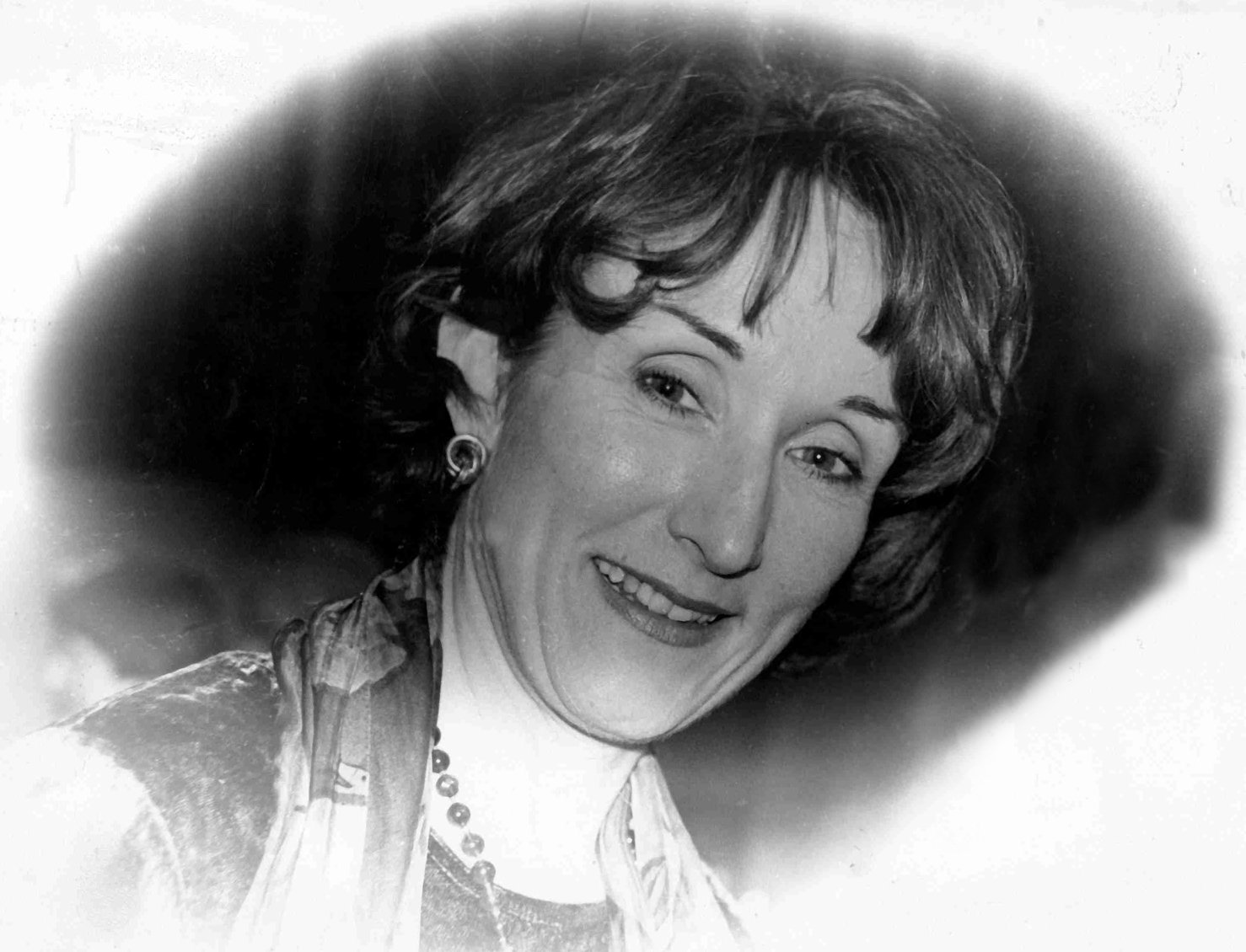 Dorothy Byrne . Operatic mezzo-sopranos