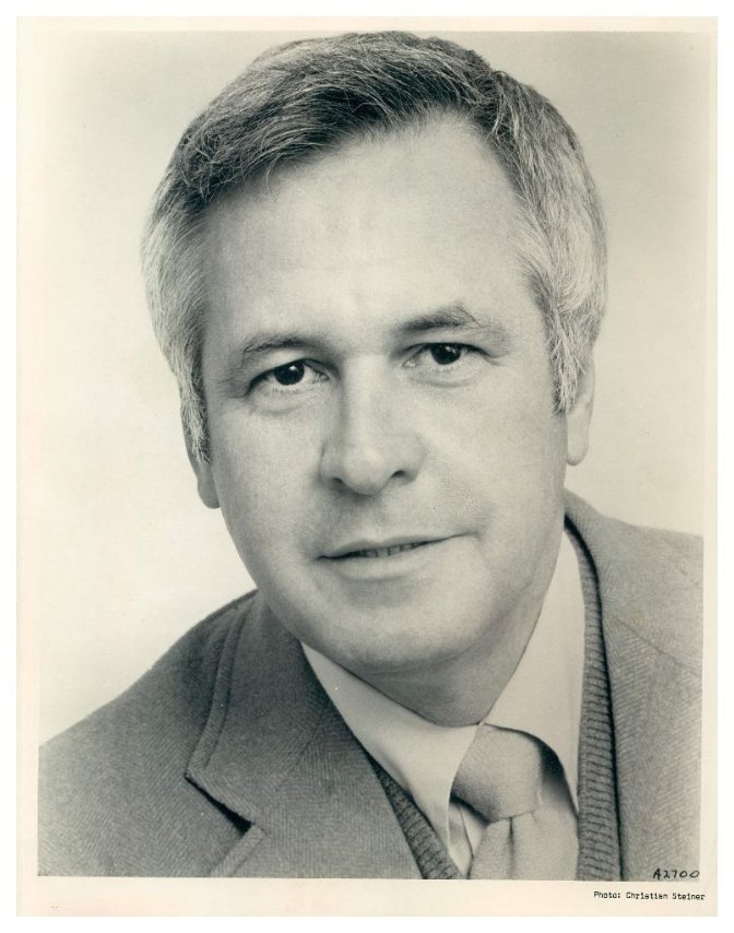 Donald Gramm (1983-06-03 – 2010-01-02). Operatic bass-baritones