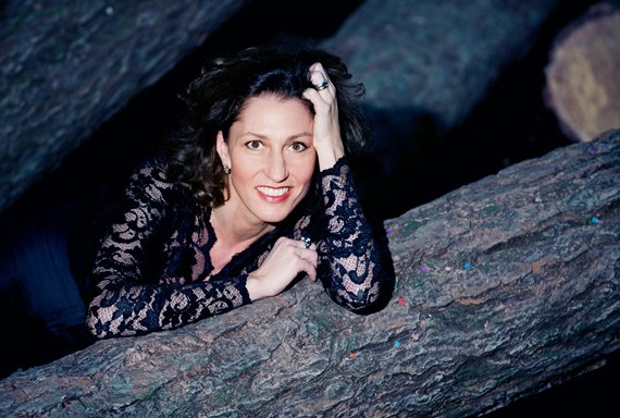 Stella Doufexis (1968-04-15 – 2015-12-15). Operatic mezzo-sopranos