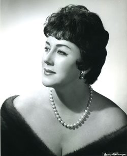 Mary Curtis Verna (1921-05-09 – 2009-12-04). Operatic sopranos