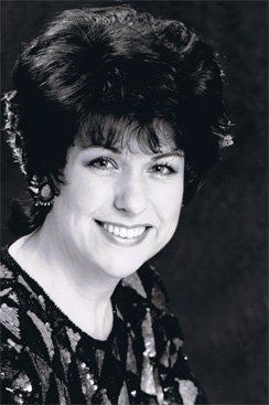 Vivian Tierney (2002-11-01 – 2016-06-26). Operatic sopranos