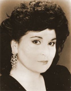 Makvala Kasrashvili (1942-03-13 – 1966-redirect-19). Operatic sopranos