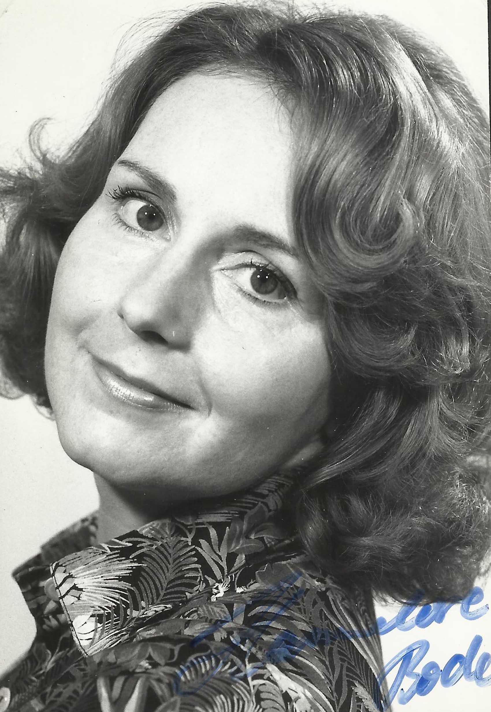 Hannelore Bode (1976-10- – 2014-accessdate-24). Operatic sopranos