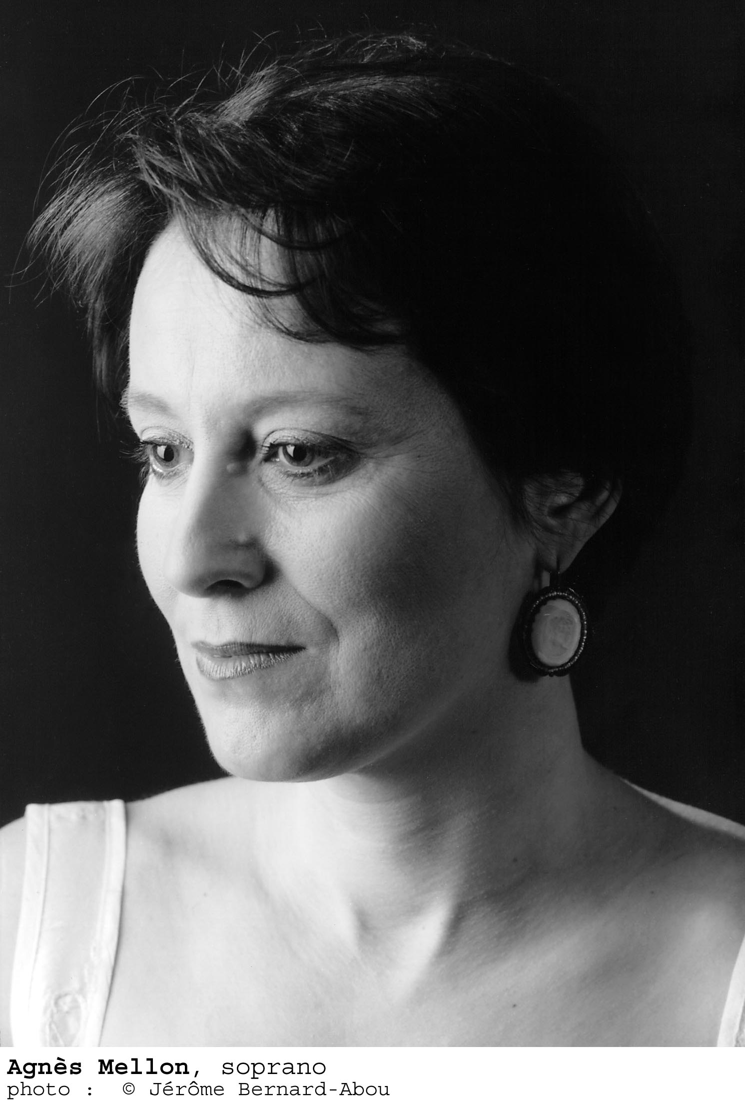 Agnès Mellon . Operatic sopranos