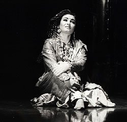 Leontina Vaduva . Operatic sopranos