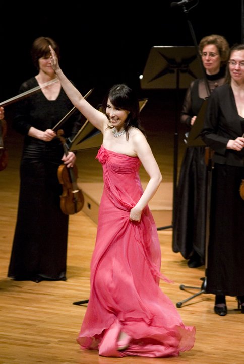 Shin Youngok (2015-01- – 2013-language-20). Operatic sopranos