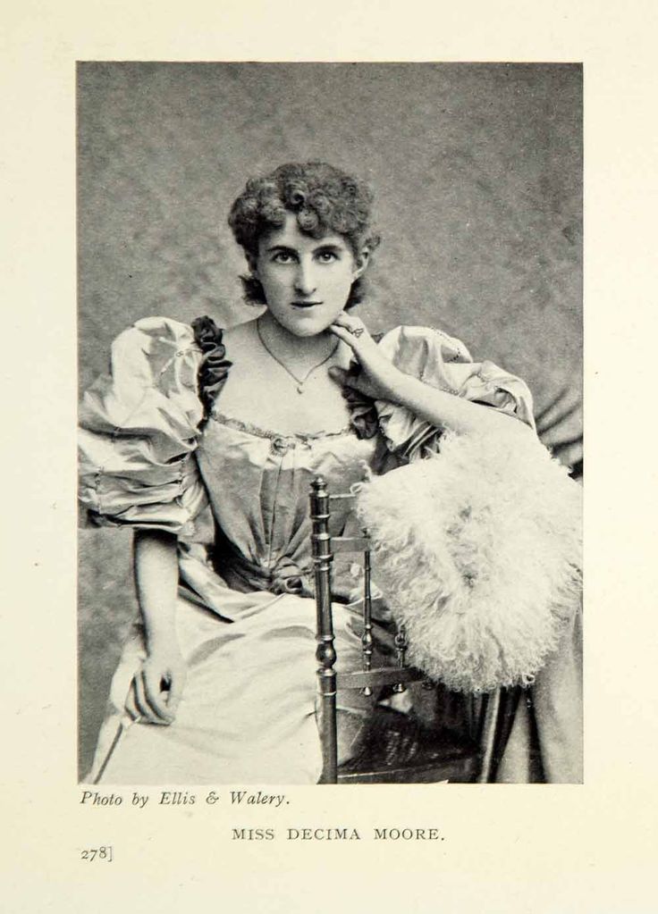 Decima Moore (1871-12-11 – 1964-02-18). Operatic sopranos