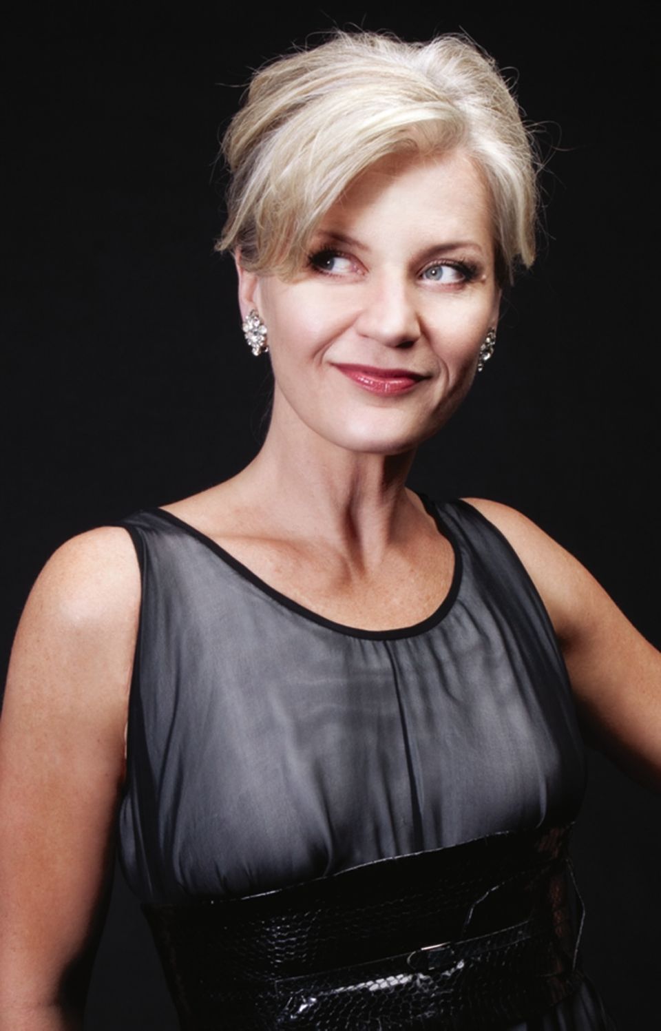 Erika Sunnegårdh (2013-10-29 – –). Operatic sopranos